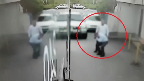 Șofer de autobuz din Brașov, agresat de un om al legii. Întreaga scenă a fost filmată