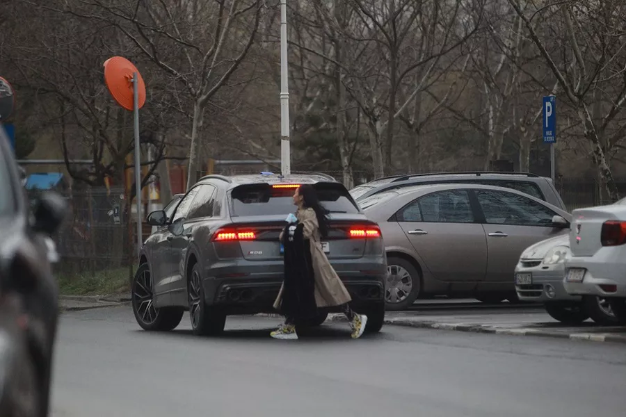 Ruby a ajuns la locul întâlnirii