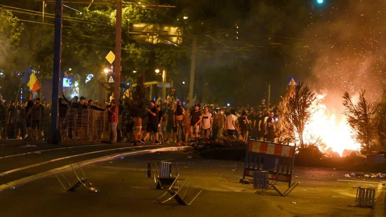 Imaginile publicate de Jandarmeria Română, din timpul protestelor: ”Așa au stat lucrurile!”
