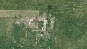 Ce a vazut pe Google Earth o sa o haituiasca toata viata! Un barbat mort din 1946 i s-a aratat pe monitor iar ea are dovada!