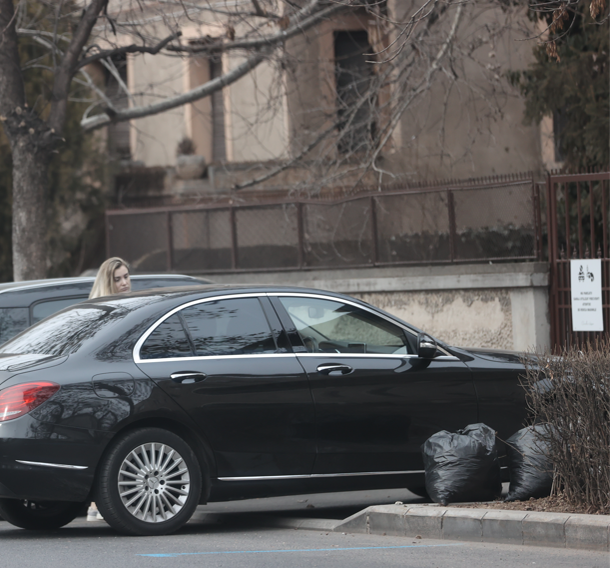 Irina Tănase a ajuns acasă (Foto: CANCAN.RO)