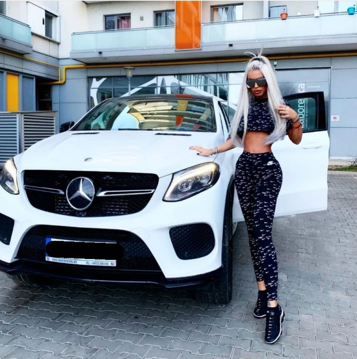 Loredana Chivu, “aroganță” maximă! Și-a cumpărat bolid de 100.000 de euro, iar fanii au luat-o la rost: “Tu cu te ocupi?” Ce a răspuns blondina