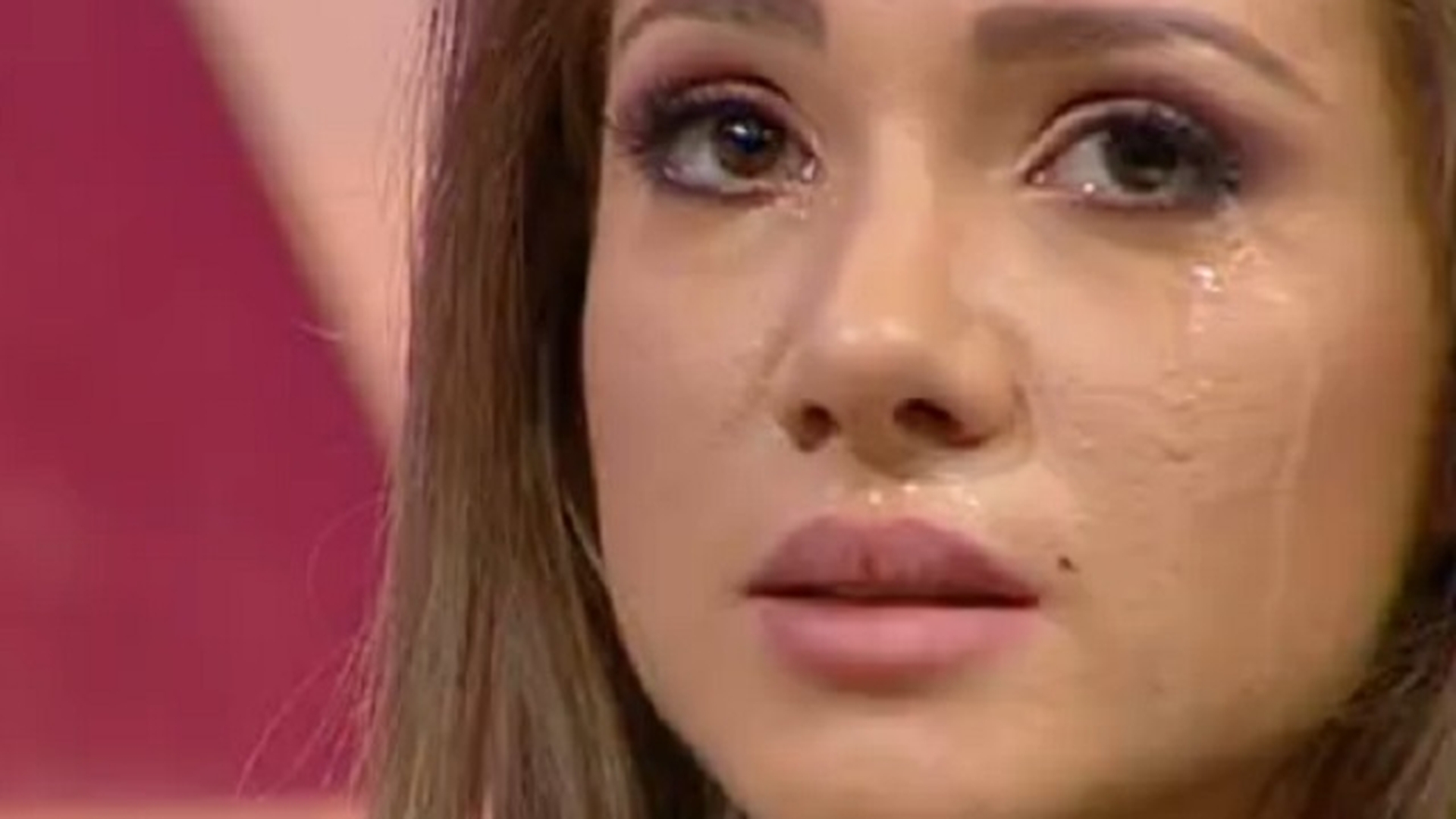 Otilia Bilionera, amenințată cu moartea: ”Nu am avut curaj să merg. Mi-a spus că voi fi împușcată”