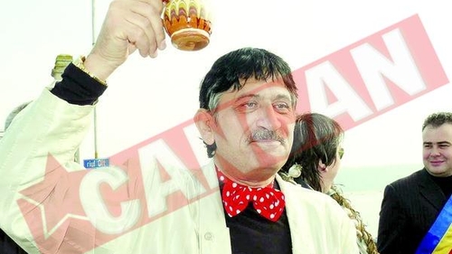 Jean Paler a cumparat oua... la mana a doua