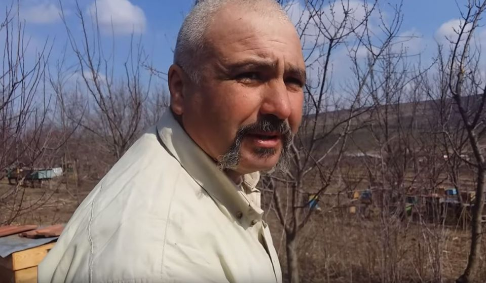 Cum arată acum George Chirilă, bărbatul care trăiește cu două surori. A ajuns de nerecunoscut