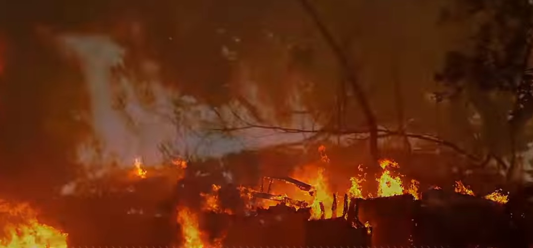 Mesajul sfâșietor al unei mame, prinsă în mijlocul incendiilor infernale din Australia cu bebelușul ei: “A  inhalat fum cam cât o persoană care fumează un pachet de ţigări pe zi”