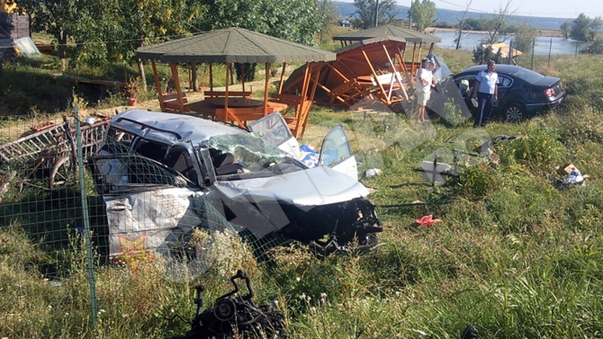 Accident cu doi morti si cinci raniti in Gorj! S-au facut praf in "intersectia mortii"