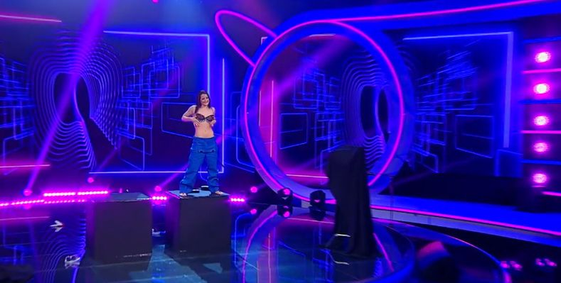 Scene halucinante la iUmor! Mihai Bendeac, replică obscenă după ce a văzut-o pe Cristina Garcia: „Mi-ar plăcea să mă luaţi puţin la…”