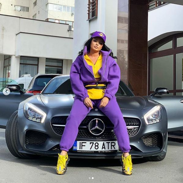 Claudia Iosif, într-o rochie transparentă și fără lenjerie intimă în piscina iubitului ei, Dorian Popa! Imaginea care “a încins” Instagramul