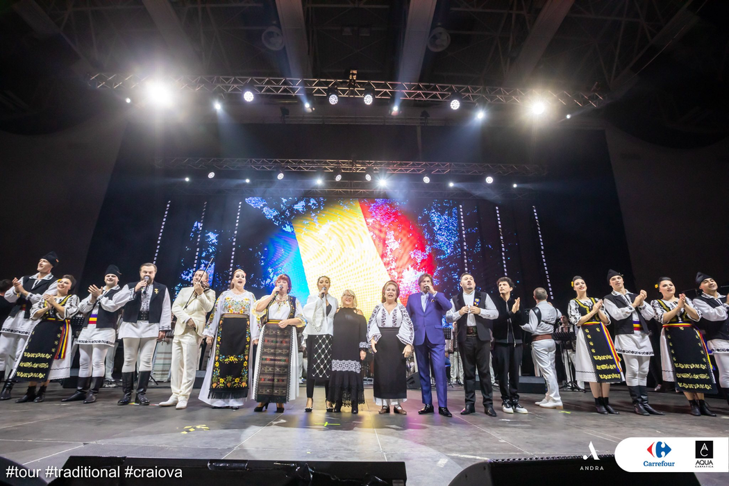 Ce a pățit Andra Măruță în timpul ultimului concert, de la Craiova! Ce au făcut spectatorii din primul rând
