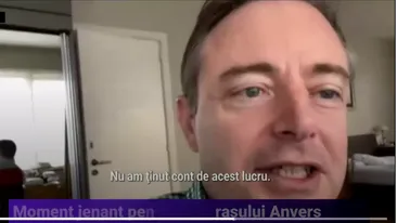Primarul din Anvers, surprins în lenjerie intimă în timpul unui interviu! A uitat că are oglinda în spate