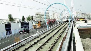 Sase tramvaie si 14 camioane au testat pasajul Basarab! Pus la incercare cu aproape 1.000 de tone