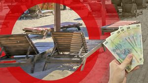 Nu e o glumă! Câți lei a plătit un turist pentru un șezlong în Mamaia: ”La anul vin cu prosopul de acasă și stau pe bordură”