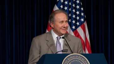 Cine a fost Michael Reagan, fiul cel mare al lui Ronald Reagan. Analistul politic a murit la 80 de ani