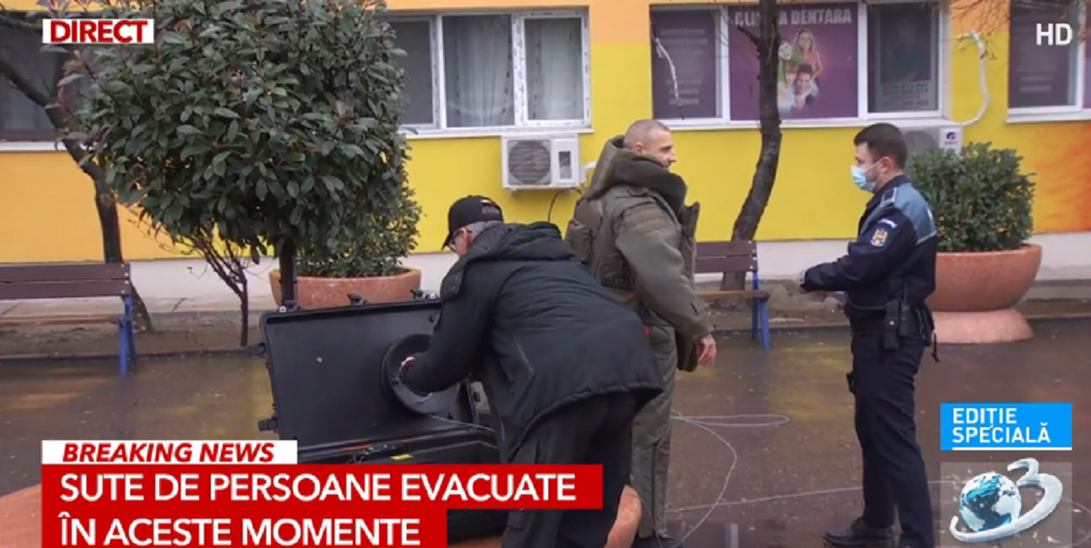 Amenințare cu bombă într-un mall din București!  Zeci de persoane au fost evacuate