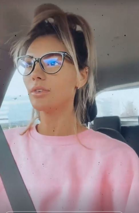 Ramona Olaru s-a filmat goală în cadă. Asistenta de la Neatza a transmis și un mesaj cu tâlc | FOTO