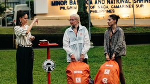 Câți bani au încasat Calina și Catinca Roman, după eliminarea de la Asia Express? S-au făcut de râs la Antena 1, dar s-au umplut și de euro