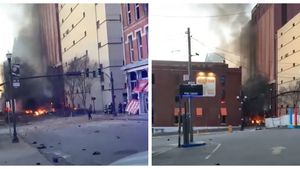 Încă un atentat lovește SUA. O rulotă a sărit în aer în orașul Nashville, din Tennessee. VIDEO