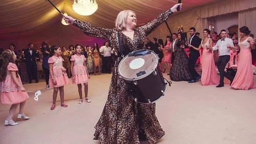 Viorica de la Clejani le dă peste nas celor care o critică: ”Mă simt bine în pielea mea”