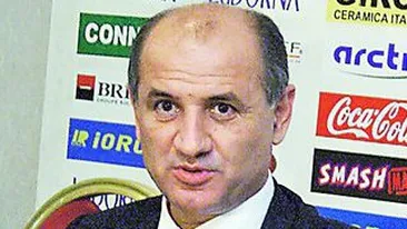 Copos il vrea pe Munti antrenor