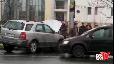 Mircea Lucescu, implicat intr-un accident! A fost scos din masina de echipa de descarcerare!