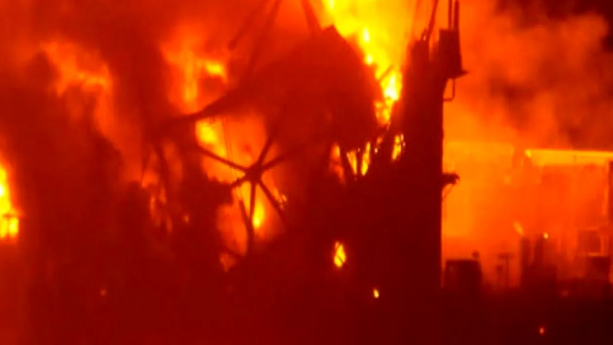 Incendiu într-o locuință din Baia Mare. Un bărbat de 36 de ani a murit, altul este grav rănit