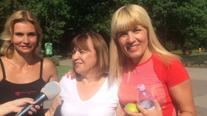 A aparut in toate imaginile langa Elena Udrea, dar nimeni nu-i stie povestea! A fost femeie de serviciu si…