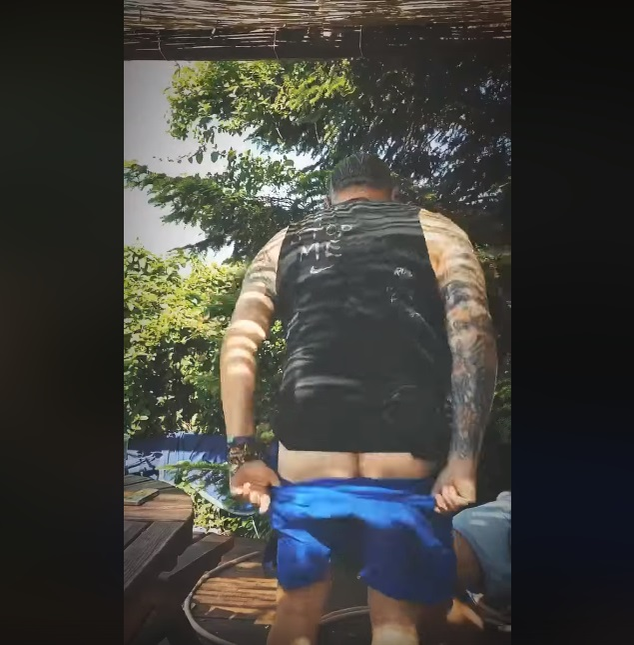 Serghei Mizil, filmat într-o ipostază rușinoasă! Și-a dat pantalonii jos și și-a arătat zonele intime