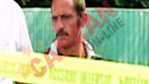 A ingropat-o in curte