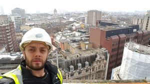 Doi români, răniţi în atentatul terorist. Corespondenţă cutremurătoare de la Londra! ”E panică, totul e blocat”
