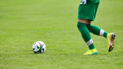 Tragedie în sport: un fotbalist de doar 20 de ani a murit în timpul unui jaf armat. Colegii lui au scăpat