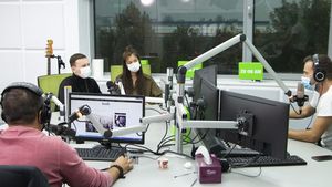 Premieră în MORNING ZU: The Motans și EMAA cântă „Insula", LIVE, la Radio ZU