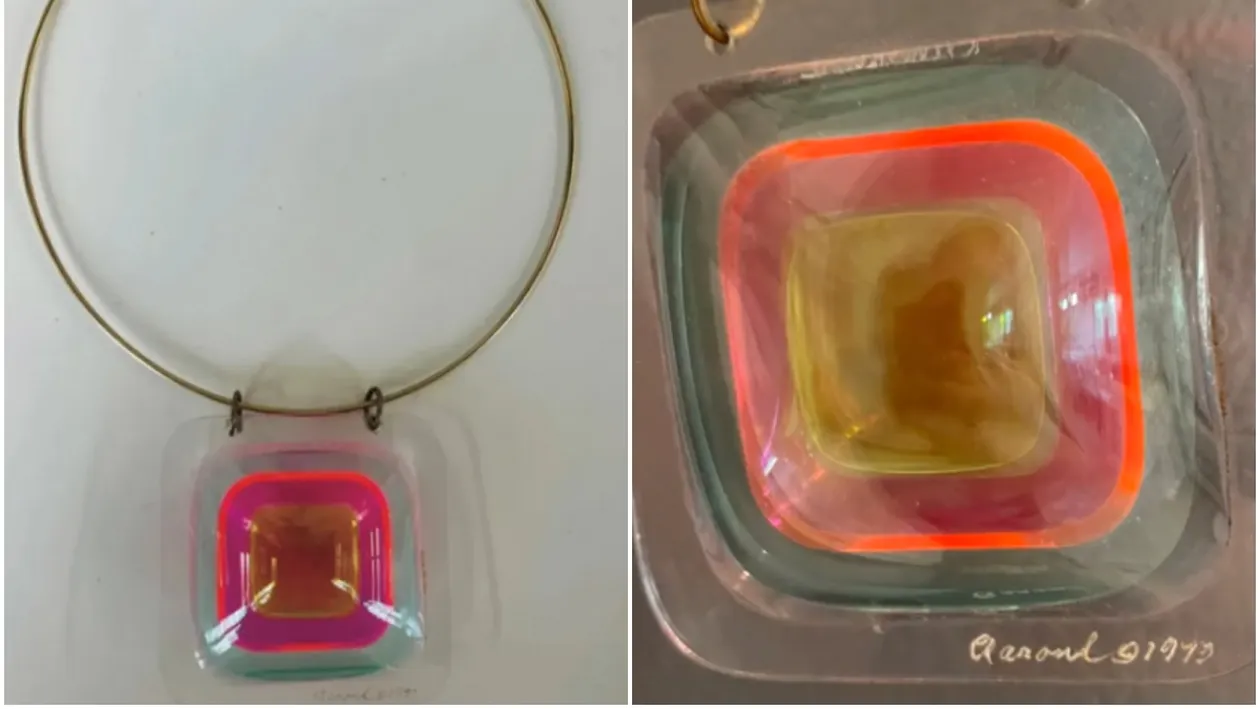 Și-a cumpărat un colier cu 2 dolari de la second-hand, însă când a ajuns acasă a avut parte de o surpriză uriașă. Ce valoare are, de fapt, bijuteria 