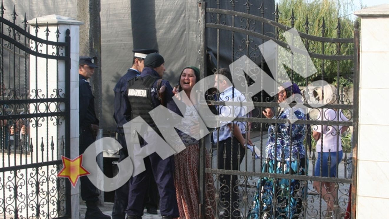 "Palatul Justitiei" din Strehaia, golit de executori din beci pana la etajul trei!