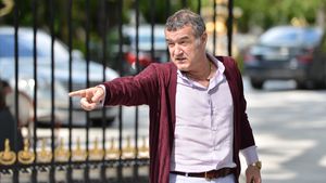Pentru ca nu a dat gol cu Copenhaga, Nikolic va trebui sa-si plateasca singur bautura. Afla ce i-a promis Gigi Becali stelistului