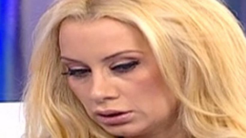 Simona Trasca e devastata. In fiecare zi traieste cu spaima ca fratele ei va muri: “Sper sa mai apuce sa iasa din inchisoare”