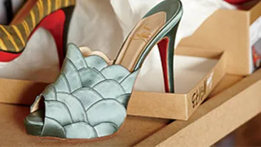 Fabuloasa viata a lui Christian Louboutin, creatorul de pantofi care face fericite mii de femei: La 16 ani a renuntat la scoala si a lucrat ca peisagist! Are in casa opt mii de perechi de pantofi!