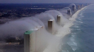 Tsunami in Florida? Vezi imaginile care au speriat Internetul. Ce crezi ca se vede acolo?