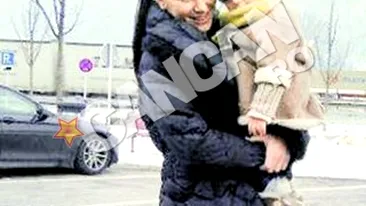 Raluca Sandu a scapat de cel mai mare cosmar al ei! A fost la un pas sa fie despartita de fiica ei