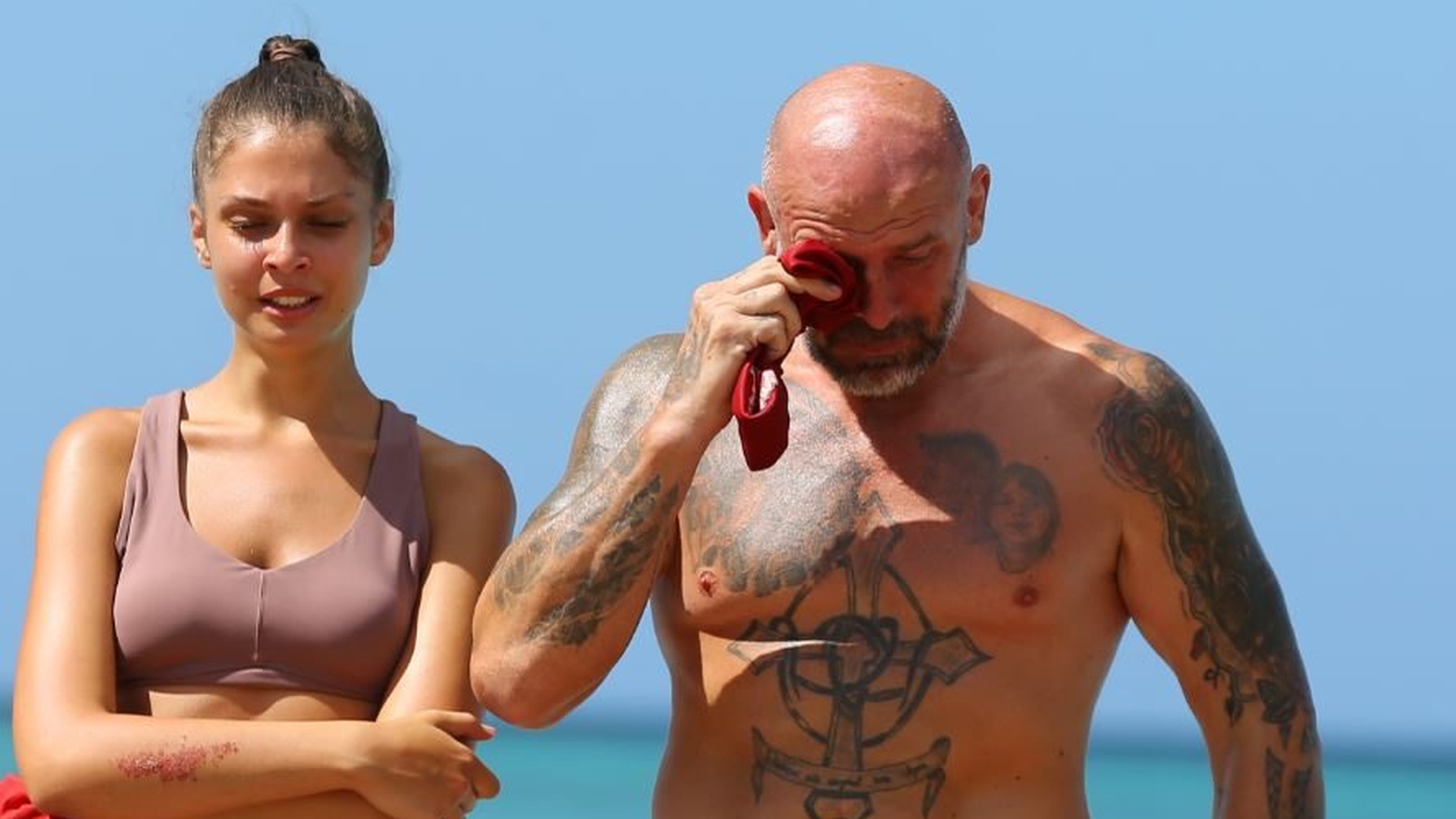 Cătălin Zmărăndescu s-a cuplat la Survivor România? Andreea Tonciu îl acuză că s-a apropiat prea tare de Elena Chiriac