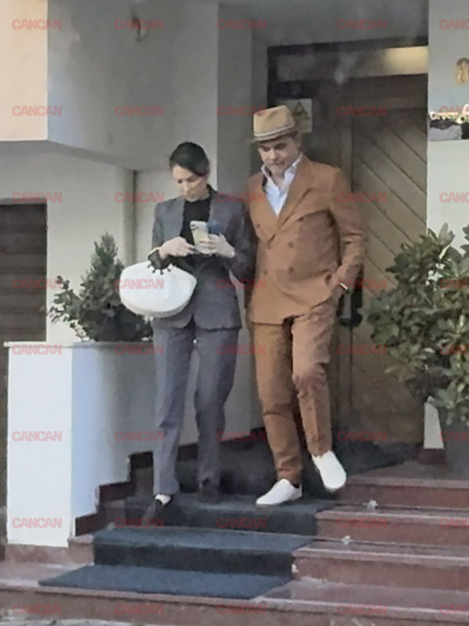 Răzvan Simion și soția, Daliana Răducan, la ieșirea din cabinetul avocaților