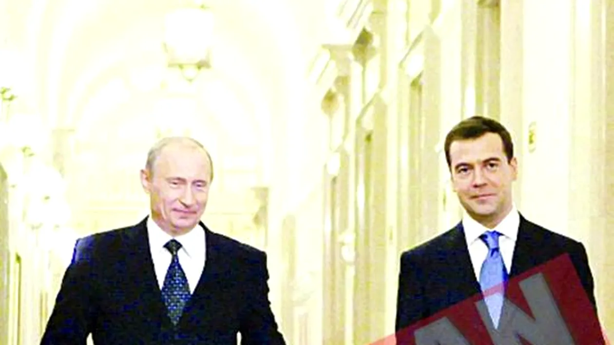 Medvedev vine, Putin pleaca