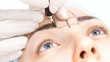 O tânără avertizează oamenii în legătură cu efectele secundare ale microblading-ului: ”Nu faceți o asemenea greșeală!”
