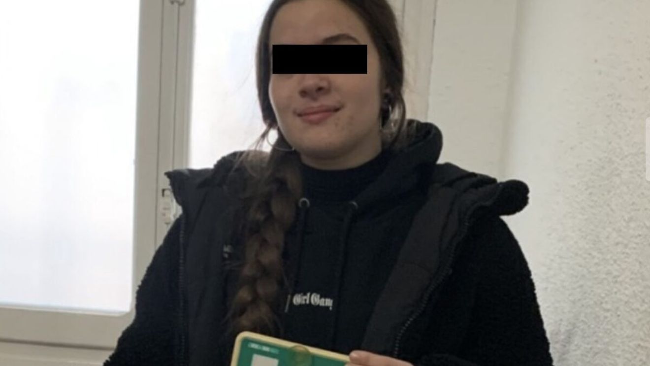 Violeta s-a stins la 20 de ani! Mesaj disperat al mamei tinerei: ”Aștept să mă iei la tine”