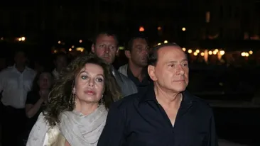 Silvio Berlusconi ii va plati lunar 300.000 de euro sotiei sale!