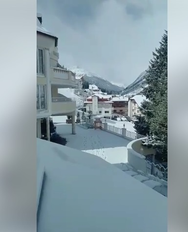 Mihaela Borcea a plecat cu copiii la ski