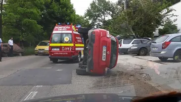 A fost implicată într-un accident rutier. Martorii au crezut că nu văd bine: cine era la volan