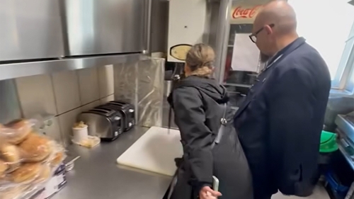 Ireal ce a găsit Piedone într-un faimos bar din Constanța. Când a văzut asta, șeful ANCP a închis localul