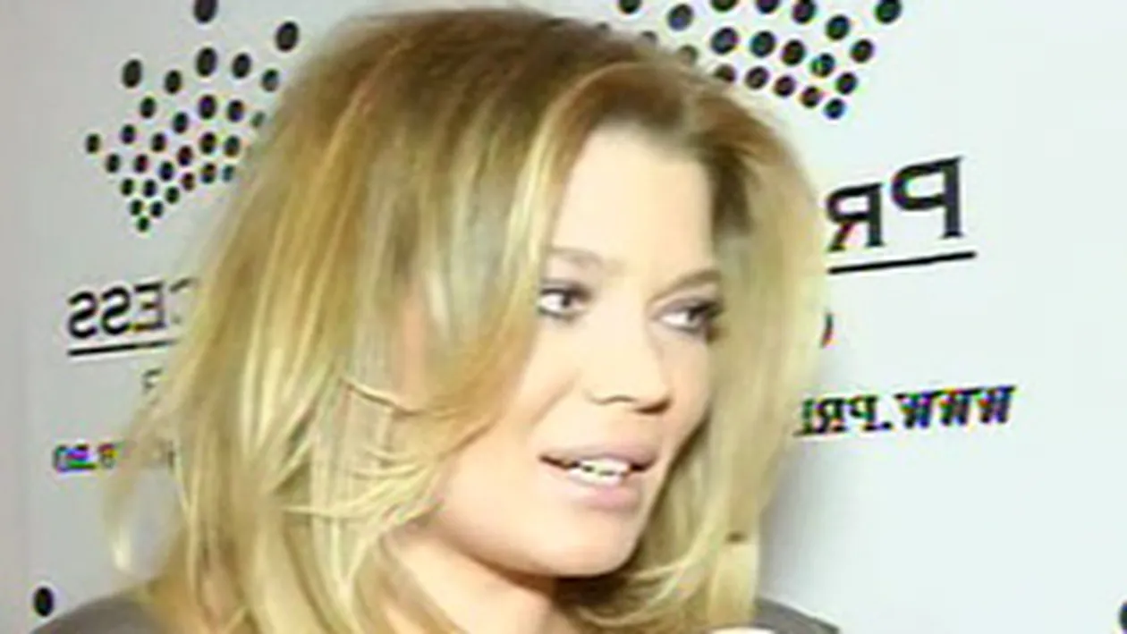 Gina Pistol, singura de Ziua Indragostitilor: Nu sufar rau