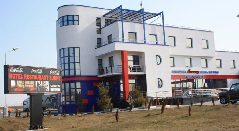 Hotelul aparține familiei directorului general al Regionalei DRDP Craiova a CNAIR, Bogdan Laurențiu Bratu